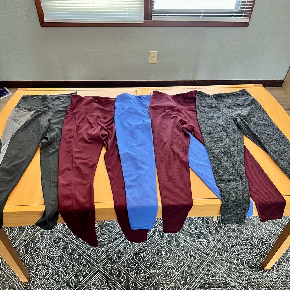 Leggings Pack! Brands: Gaiam, Beyond Yoga, Calvin Klein, Aerie. Sizes are S/M
